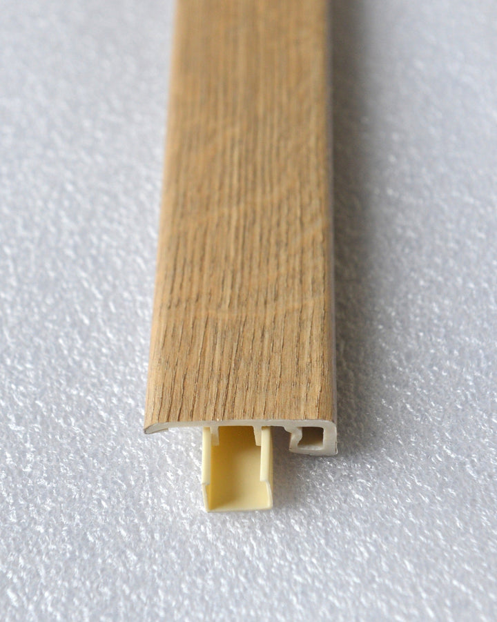 Vinyl Moldings - Ultimate Collection - Cottage Oak — Reducer