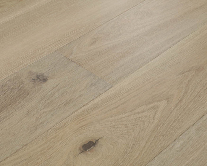 Oak Superior 7.5in Oak Engineered Hardwood Flooring 3