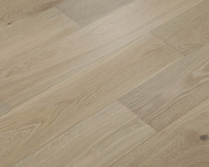 Oak Superior 7.5in Oak Engineered Hardwood Flooring 4