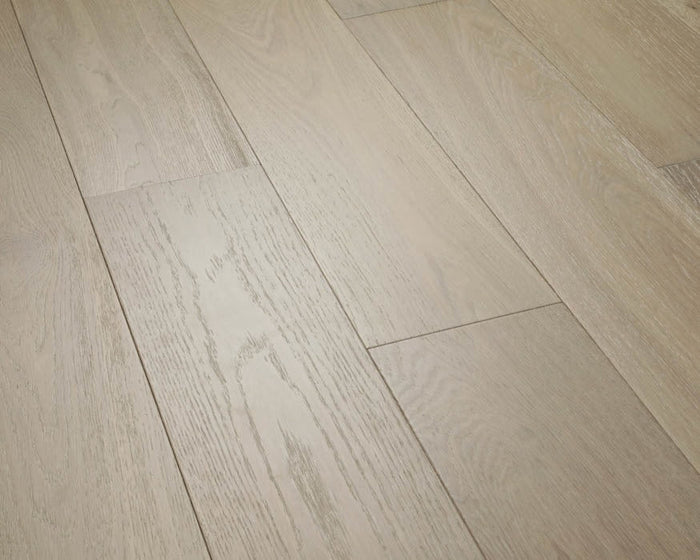 Oak Superior 7.5in Oak Engineered Hardwood Flooring 5