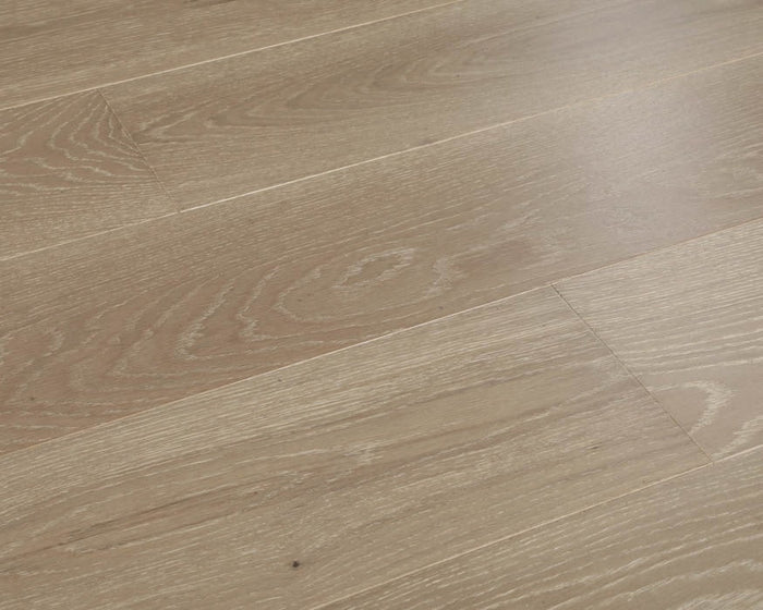Oak Superior 7.5in Oak Engineered Hardwood Flooring 4