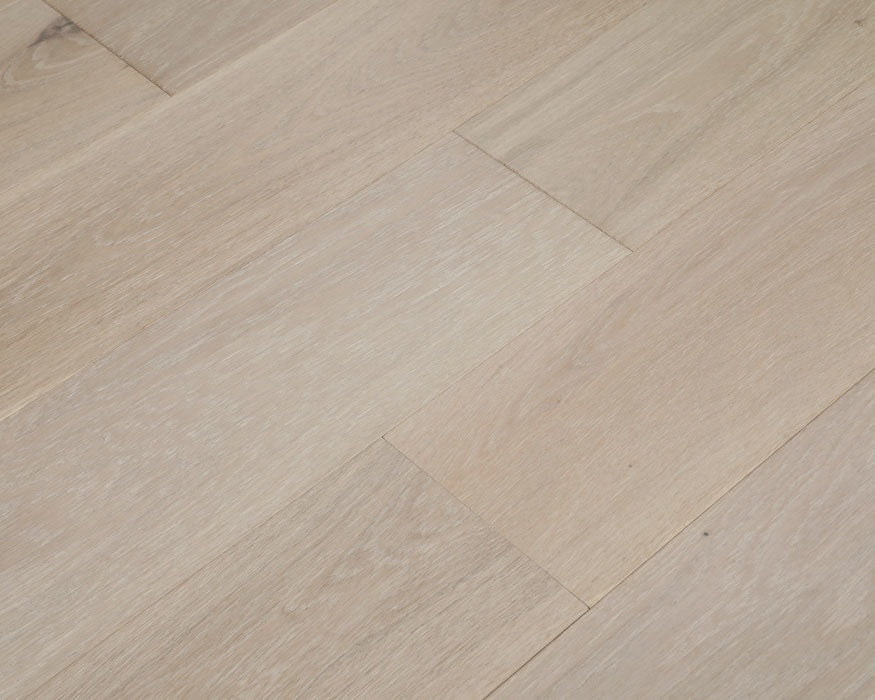 Oak Superior 7.5in Oak Engineered Hardwood Flooring
